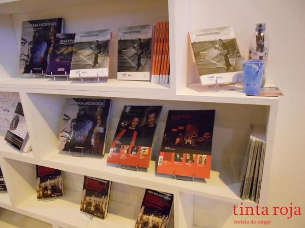 Tinta Roja presente en el stand argentino del Salon du livre de París.