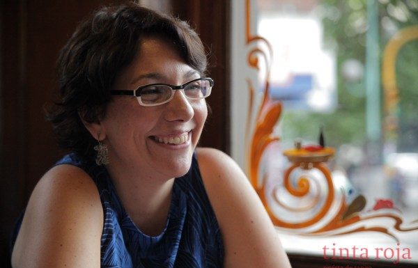 Paulina Fain enseña lo que más le gusta: a tocar tango.